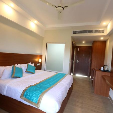 Aar Resort & Spa Jhājra Buitenkant foto